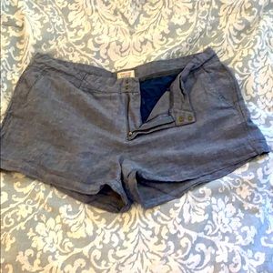 Linen shorts by KHAKIS BY GAP